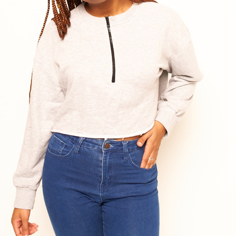 Gray Cropped Sweatshirt with Zipper